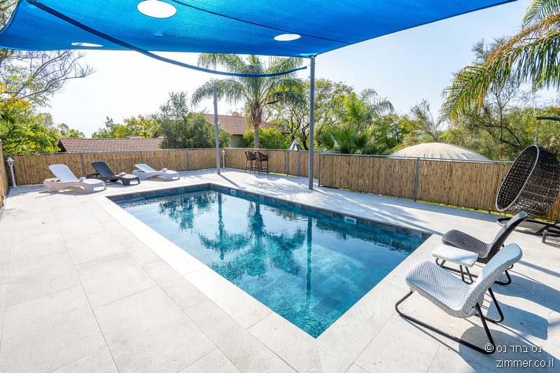 נס בחד נס צימרים בחד נס חדר  בבריכה