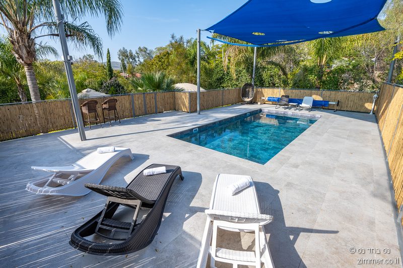 צימר נס בחד נס חדר שי בריכת שחיה