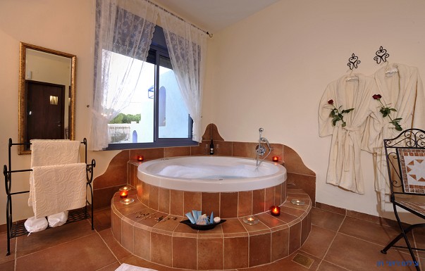 אולימפוס הכפר היווני - ������ �הכפר היווני - מעיין ברוך - ������ ����