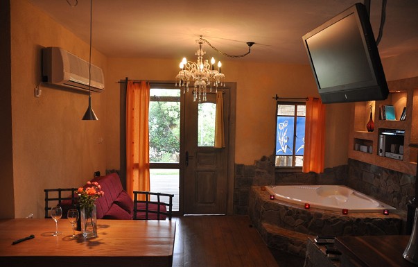 בלוט אירוח כפרי - ������ �עין זיוון - ������ ����