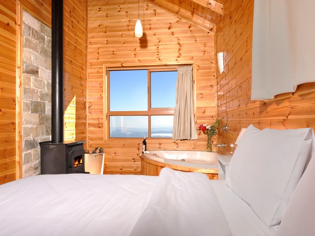 לוין - בקתת עץ משפחתית