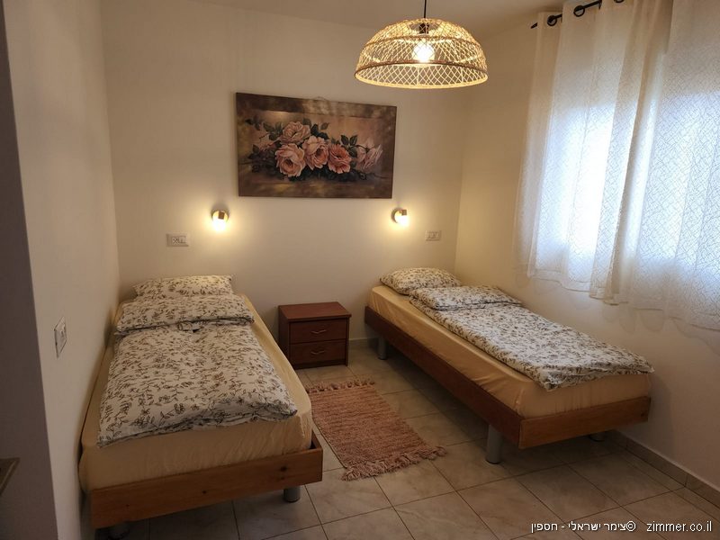 צימר ישראלי בחספין מיטות ילדים