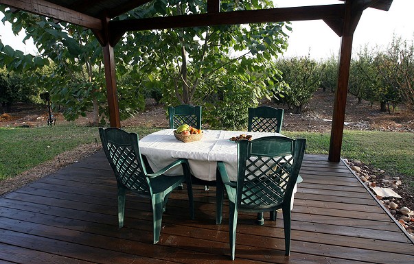 בקתה בעמק - ������ �יסוד המעלה - ������ ����