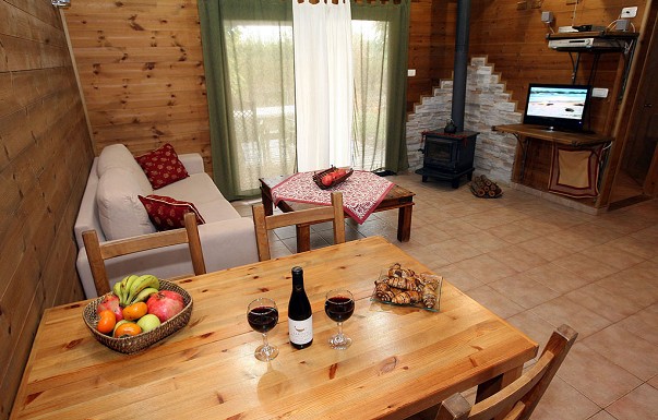 בקתה בעמק - ������ �יסוד המעלה - ������ ����