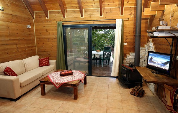 בקתה בעמק - ������ �יסוד המעלה - ������ ����