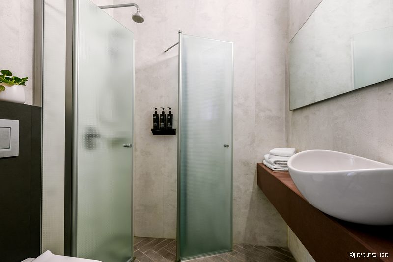 חדר קלאסיק במלון - חדר רחצה