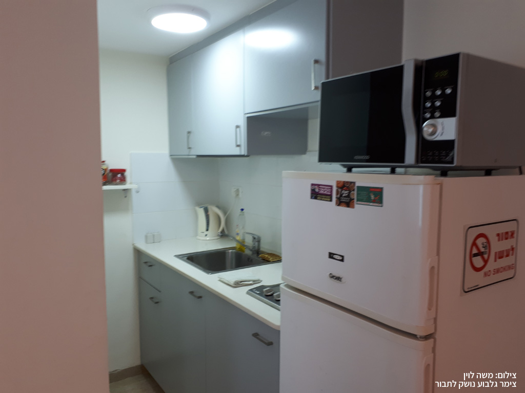 צימרים בקיבוץ בית השיטה יחידת הסטודיו