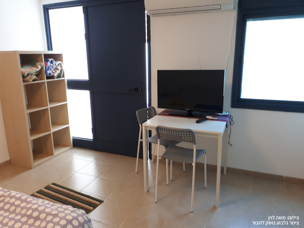 צימרים בקיבוץ בית השיטה  יחידת הסטודיו