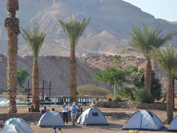 קמפינג בפארק תמנע
