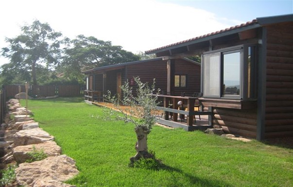 בקתות מצפה הודיה - ������ �יבנאל - ������ ����