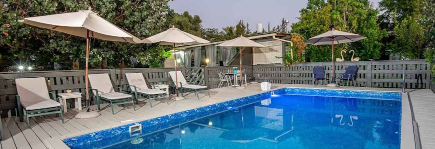 בקתות עץ סיגלית - צימרים במושב רמות