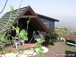 קו%20הנוף%20%20בקתת%20עץ%20ובית%20אבן%20גלילית%20,%20רמות%20נפתלי