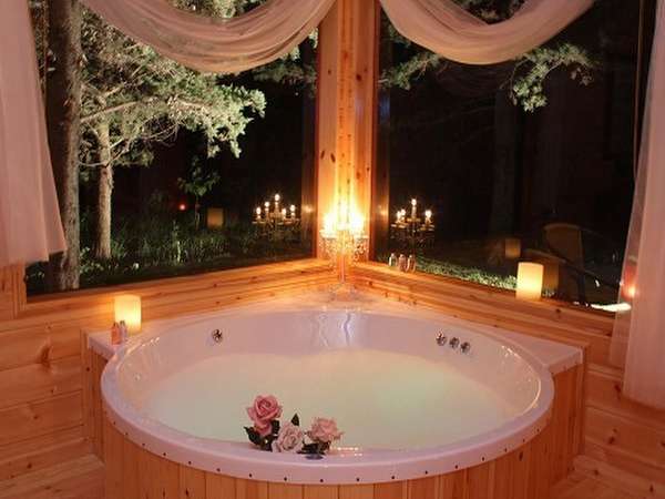 שלה%20ביער%20(Chalet)%20,%20עמוקה