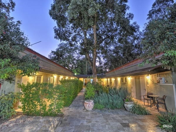 נהרא%20אירוח%20כפרי%20,%20אשדות%20יעקב%20איחוד