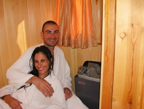 הבקתות של אילנה בגליל - סאונה  וג'קוזי מנות