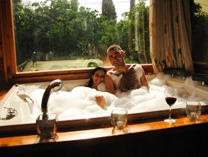 הבקתות של אילנה בגליל - סאונה  וג'קוזי מנות