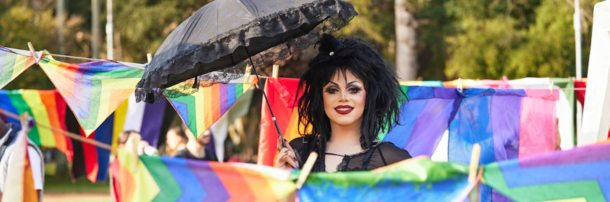 ������ ������ ���� ��� ������� LGBTQ+ friendly accommodations