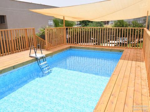 לדף הבית של דומוס שוויץ בטבריה - בריכה מחוממת