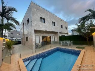 Click to visit Villa Gabriel in Ashdod