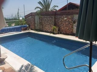 Click to visit Zimmeronis B&B