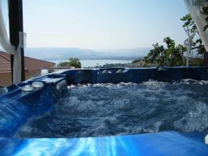 אצל דניאל מושבה כנרת