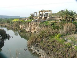 גשר הישנה וחווית נהריים - אטרקציה בעמק המעיינות