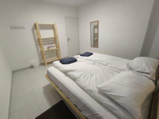 Click to visit Rachel's balcony villa