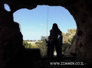 Click to visit שמורת נחל מערות